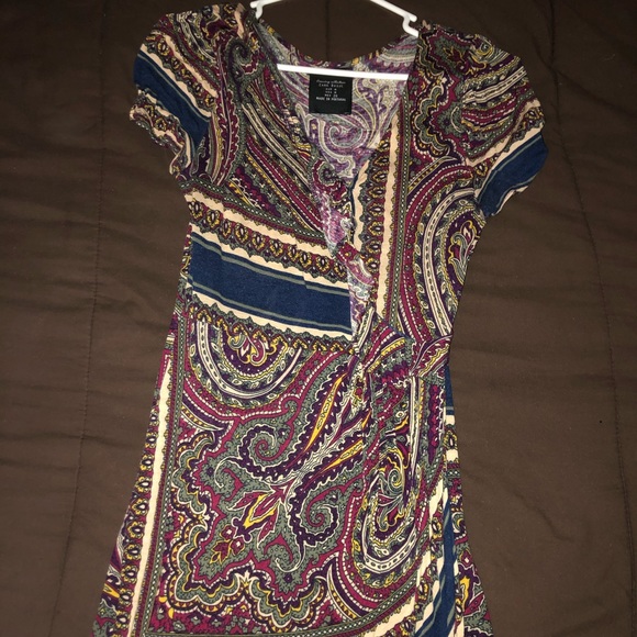 Traditional Dress - Picture 1 of 1